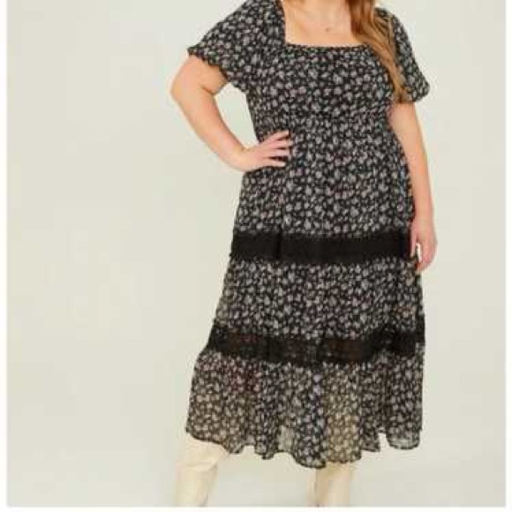 ARULA Black Floral Midi Dress with Puff Sleeves